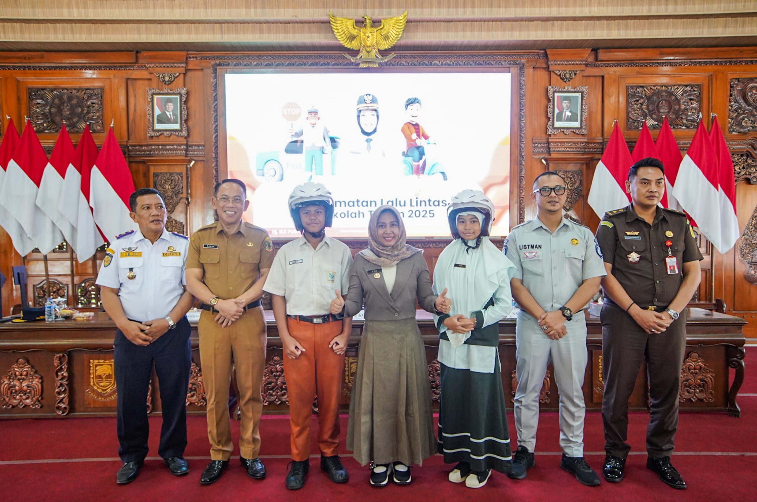 Bangun Budaya Tertib Sejak Dini, Wali Kota Mojokerto Kampanyekan Keselamatan Lalu Lintas untuk Pelajar