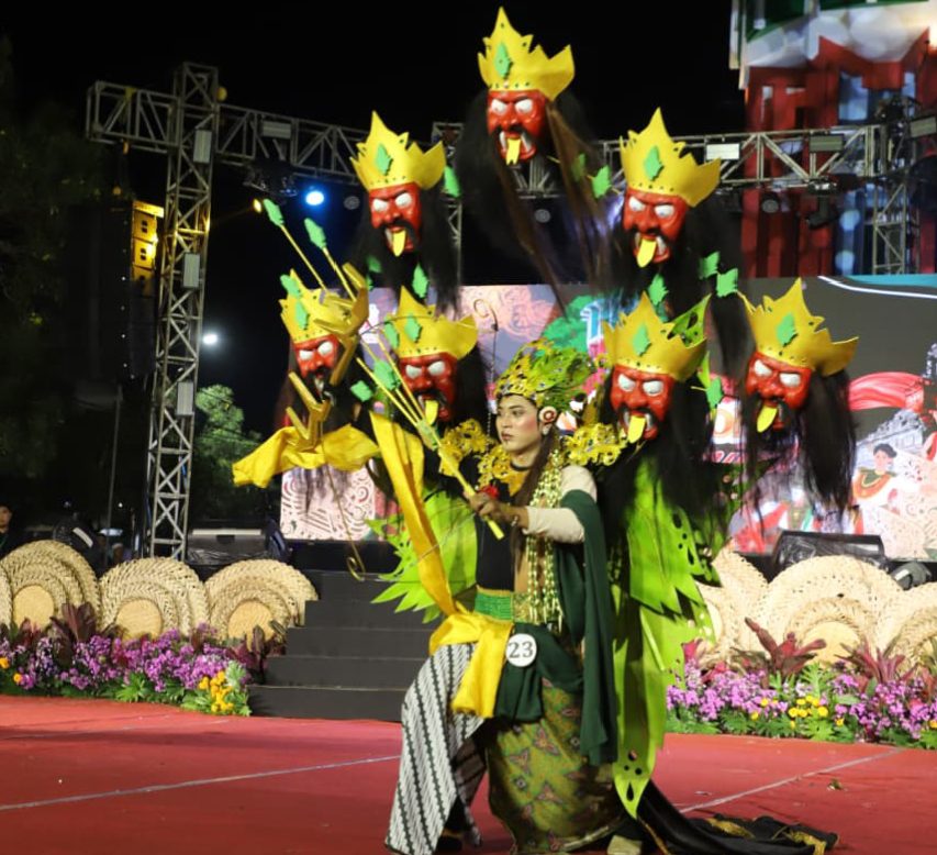 Ringin Contong Carnival 2025 Meriahkan HUT ke-115 Jombang dan Sambut Hari Santri Nasional
