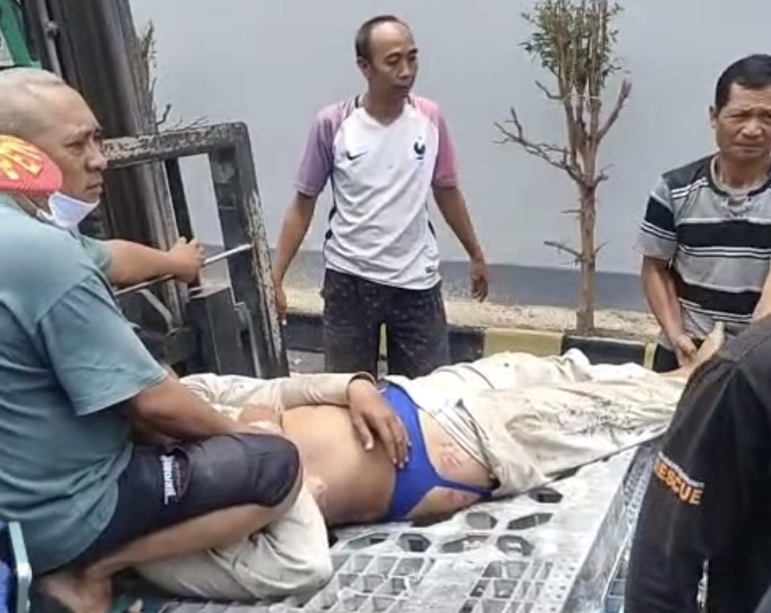 Pekerja Proyek Tewas di PT Okamoto Indonesia, Mojokerto Diduga Tersengat Listrik Saat Kerja di Atap Pabrik