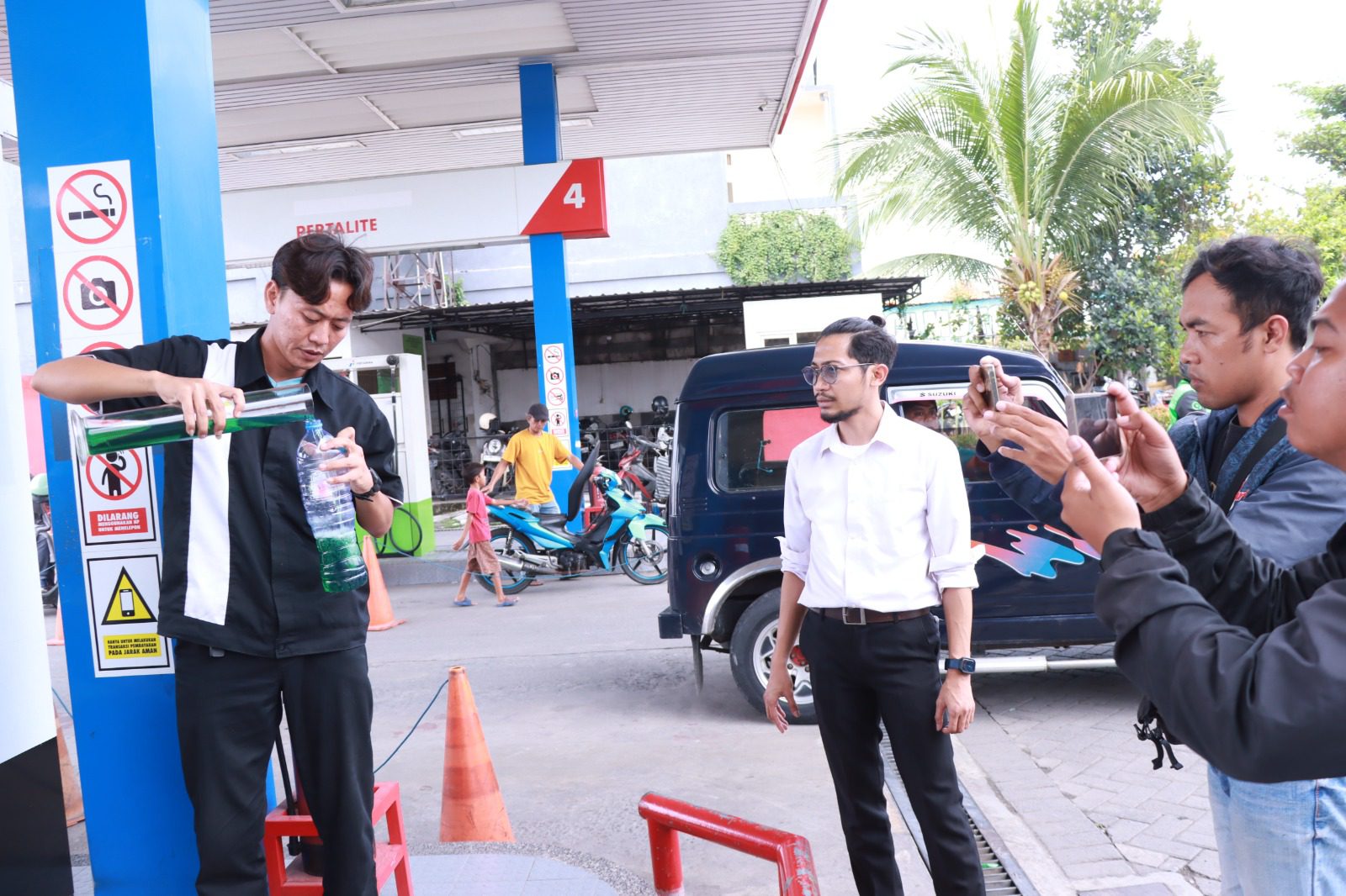 Polres Gresik Gerak Cepat Cek Isu Pertalite Tercampur Air, Dua SPBU Dipastikan Aman