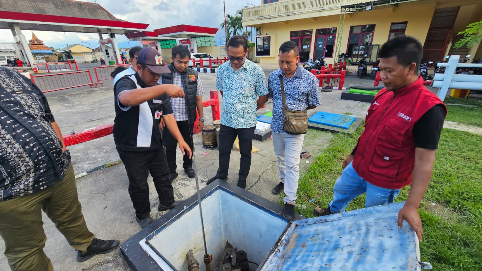 Polres Probolinggo Sidak SPBU, Bantah Isu Pertalite Tercampur Air
