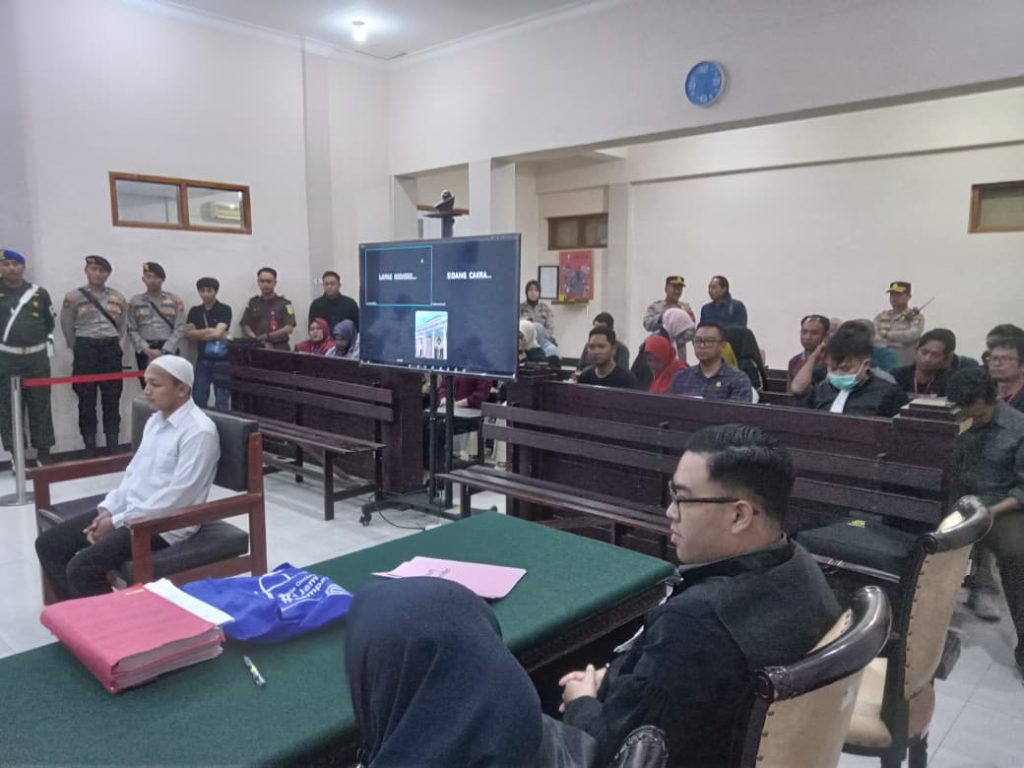 Sidang Perdana Kasus Kematian Siswa SMK Mojokerto, Rio Filian Tono Didakwa Jaksa dengan Pasal Percobaan Pembunuhan