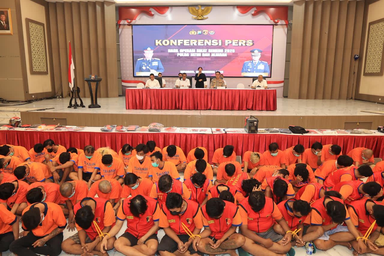 Polda Jatim Ungkap 1.443 Kasus dalam Operasi Sikat Semeru 2025, 1.135 Tersangka Diringkus
