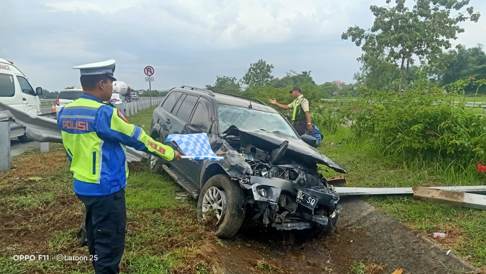 Pengemudi Pajero Ngantuk, Tabrak Pembatas Tol di KM 702 Jalur Jombang–Mojokerto