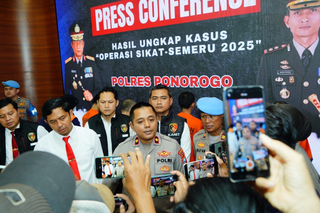 Pasutri di Ponorogo Ditangkap karena Jual Senjata Api Ilegal, Satu Dibekuk di Terminal