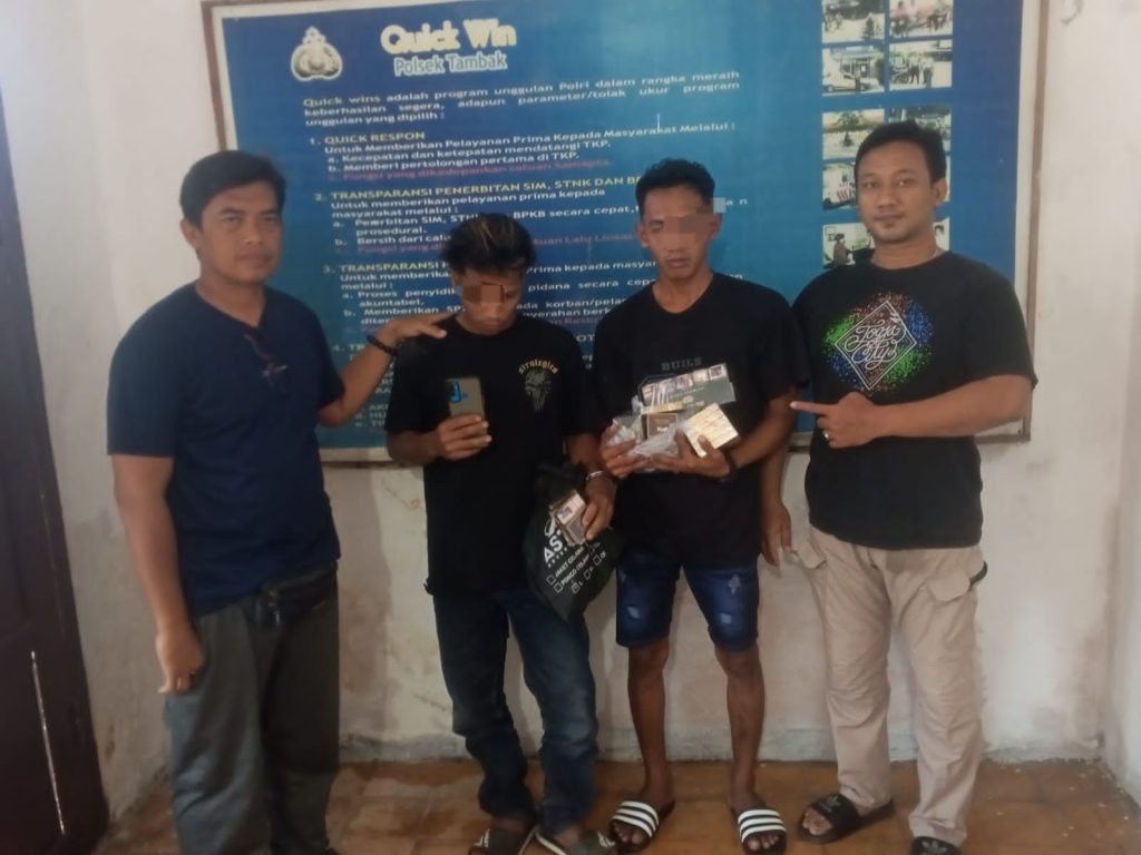 Dua Pencuri Rokok di Gresik Ditangkap, Terekam CCTV Saat Beraksi Tengah Malam