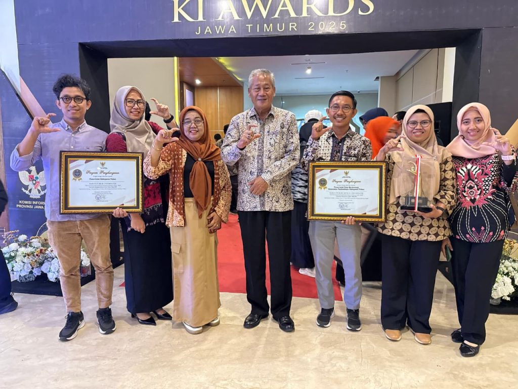 Pemkab Tuban Raih Penghargaan Badan Publik Informatif 2025 dari KI Jatim