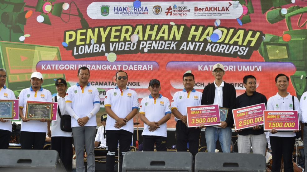 Pemkab Pasuruan Gelar Puncak HAKORDIA dan HUT KORPRI ke-54, Ribuan ASN Ikrarkan Deklarasi Anti Korupsi