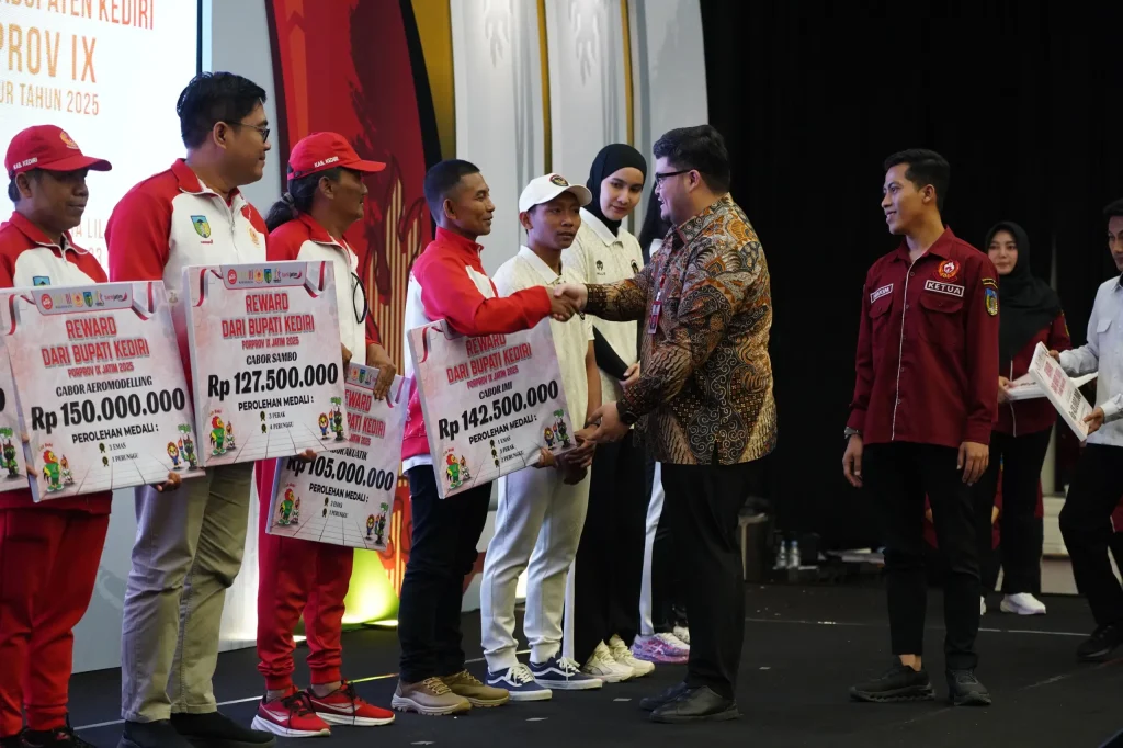 Naik Peringkat di Porprov Jatim IX, Kontingen Kabupaten Kediri Digelontor Reward Rp 2,4 Miliar