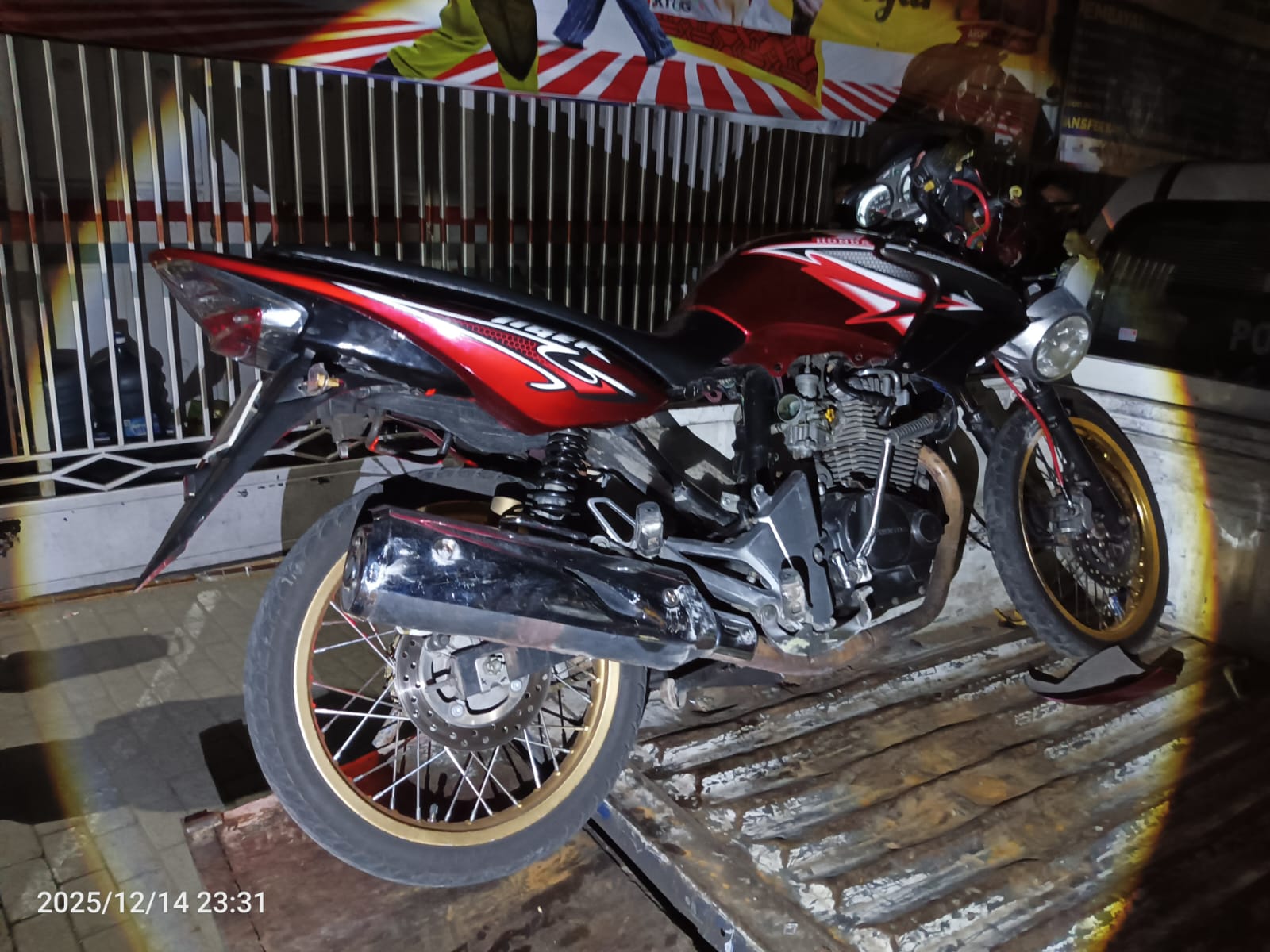 Motor Melaju dari Barat ke Timur Tabrak Pejalan Kaki di Jombang, Satu Orang Tewas