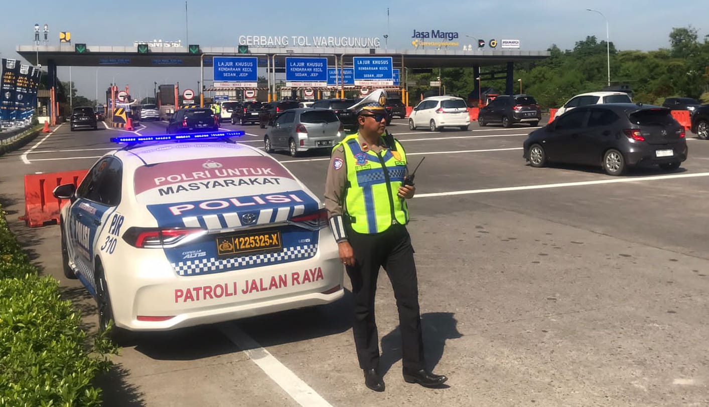 Arus Lalu Lintas di GT Warugunung Menurun Pasca Natal, PJR Jatim Catat 50 Ribu Kendaraan Melintas