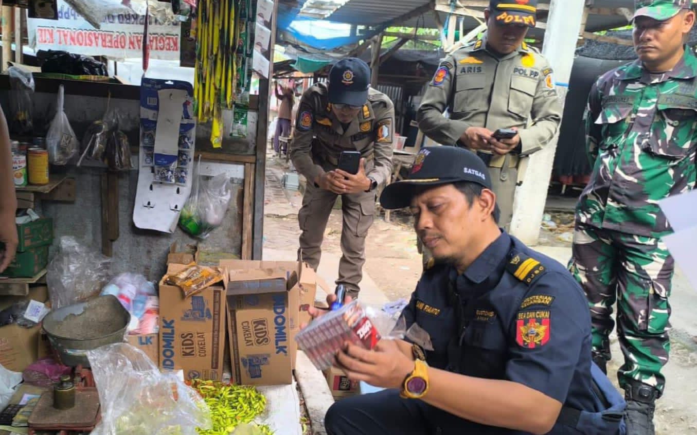Gempur Rokok Ilegal, Tim Gabungan Razia 24 Titik di Kecamatan Kepohbaru