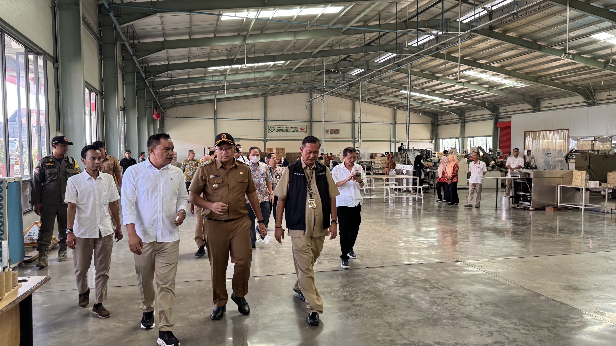 Cegah Produksi Ilegal dan Jaga Iklim Usaha, Pemkab Mojokerto Perketat Pengawasan Mesin Pelinting Rokok