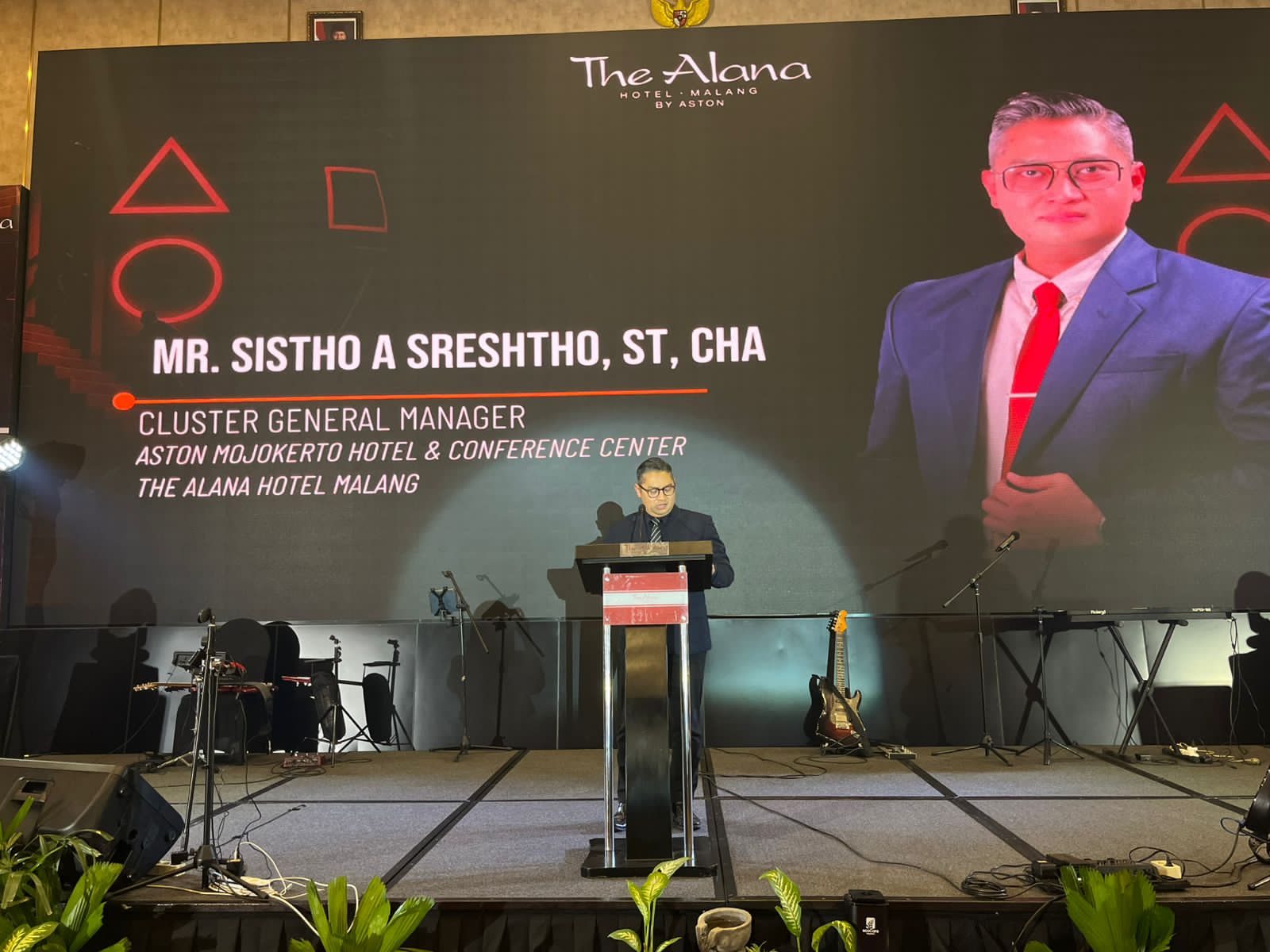 The Alana Hotel Malang Rayakan Malam Tahun Baru 2026 dengan Konsep Unik “Squad Game”