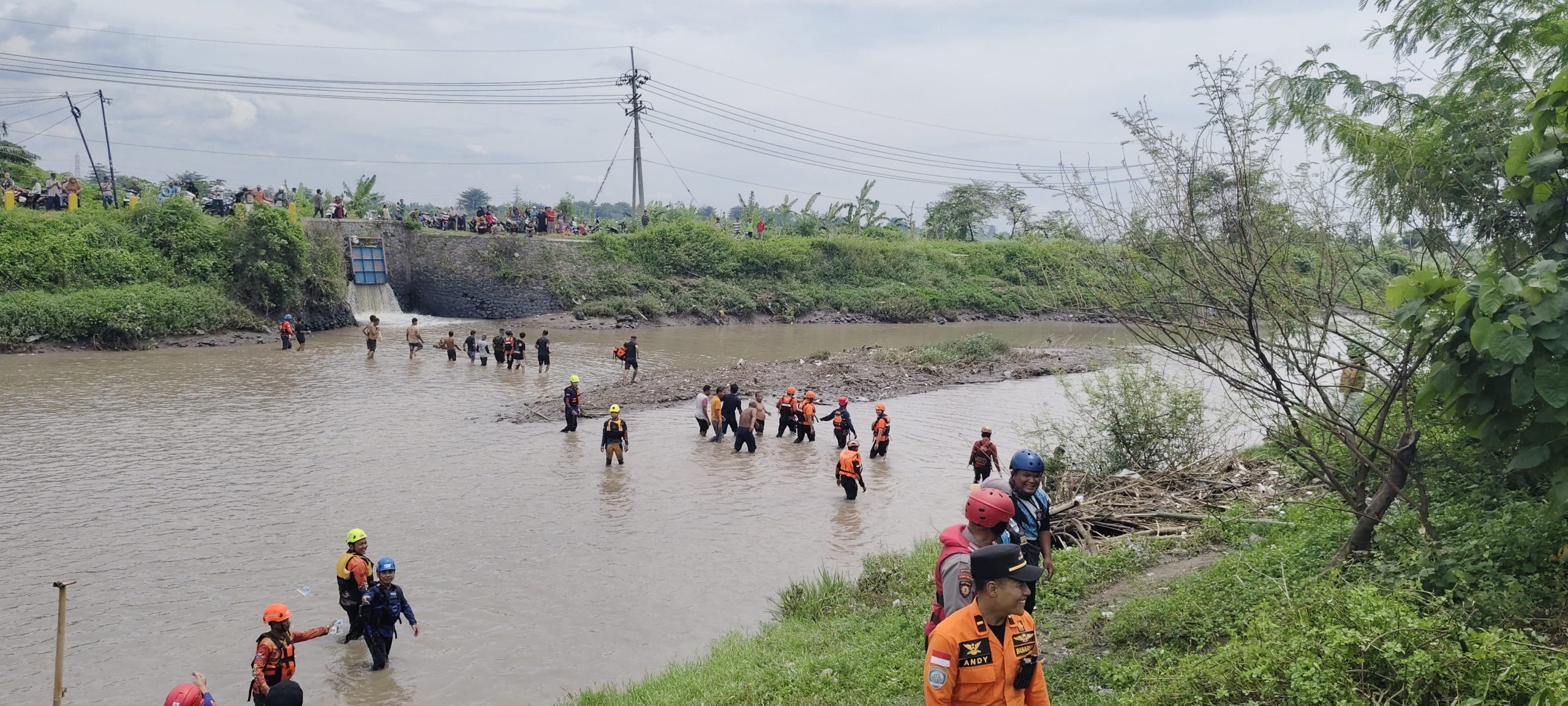 Cari Kayu di Sungai, Pria 62 Tahun di Bangsal Mojokerto Tewas Tenggelam