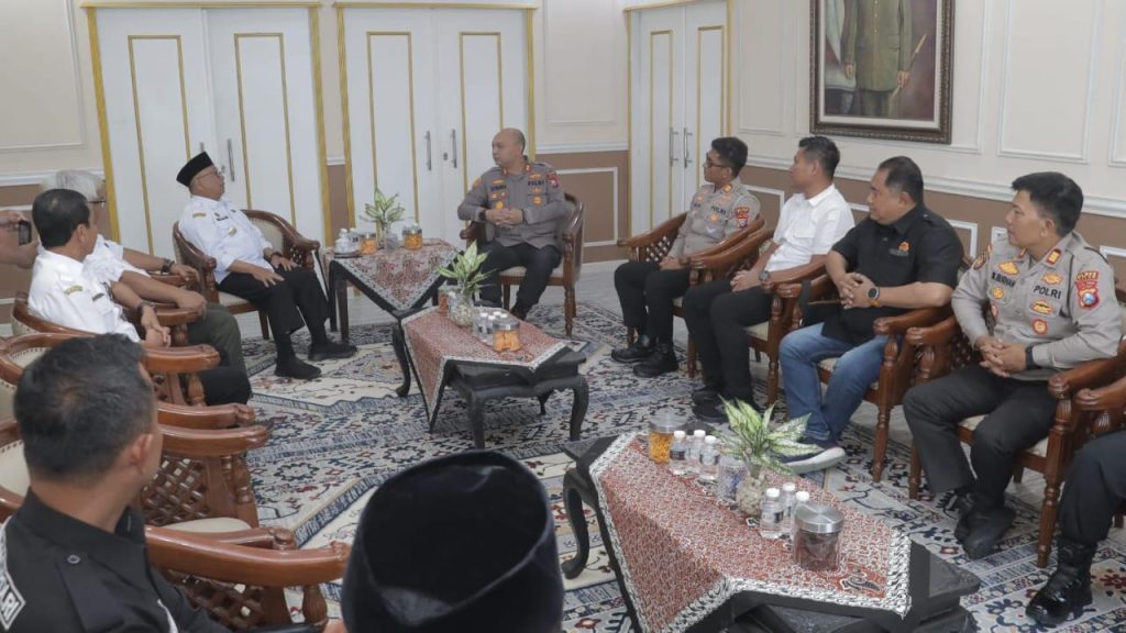 Awali Tugas, Kapolres Blitar Perkuat Sinergi dengan Forkopimda