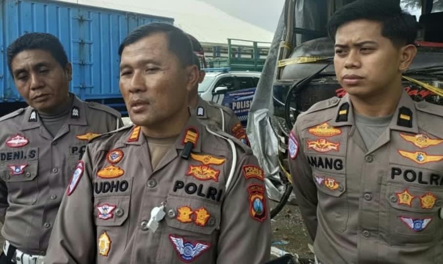 Cegah Bus Ugal-ugalan, Satlantas Kediri Kota Turunkan Petugas Preman