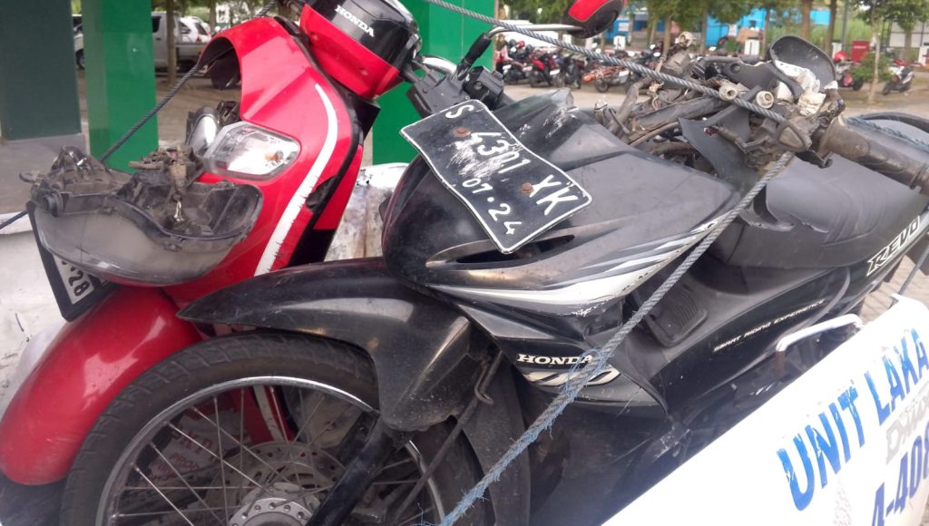 Motor Bertabrakan di Gudo Jombang, Satu Pelajar Tewas di Lokasi