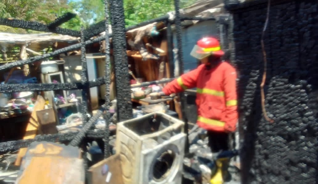 Kebakaran Permukiman di Gambiran Mojoagung, Satu Rumah Warga Terdampak