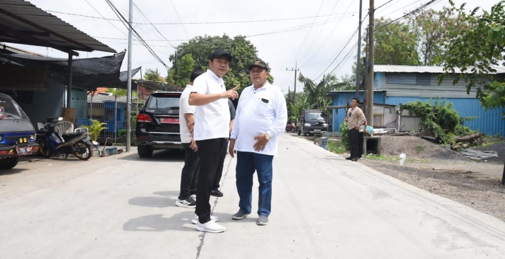 Jalan Sawotratap Mulus Usai Dibeton, Bupati Sidoarjo Apresiasi Pemanfaatan Pokir DPRD