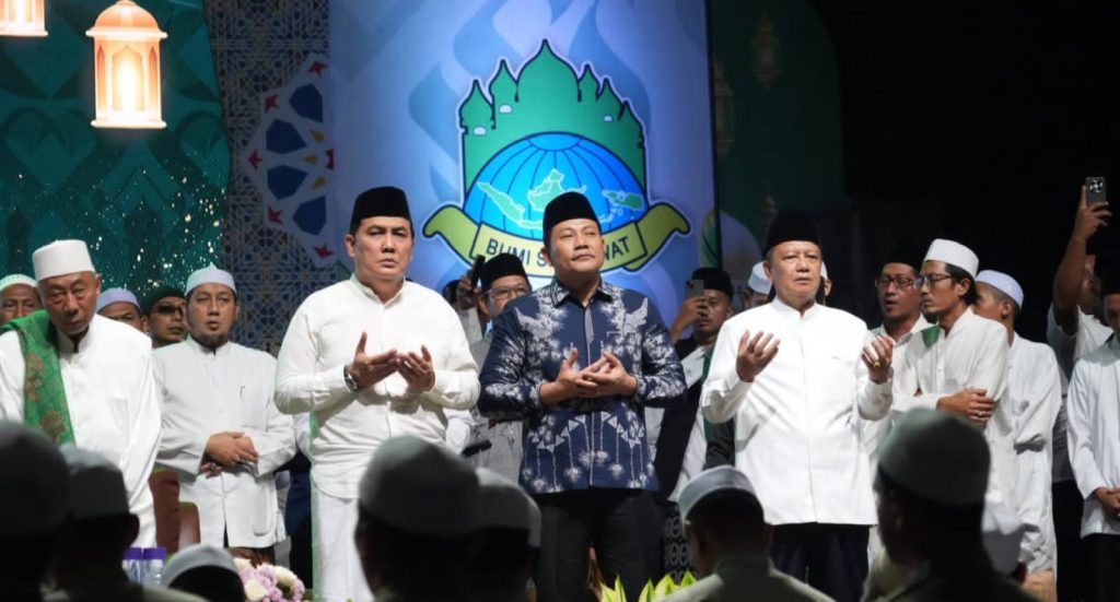 Bupati Sidoarjo Hadiri Haul dan Harlah Pesantren Progresif Bumi Shalawat 2026