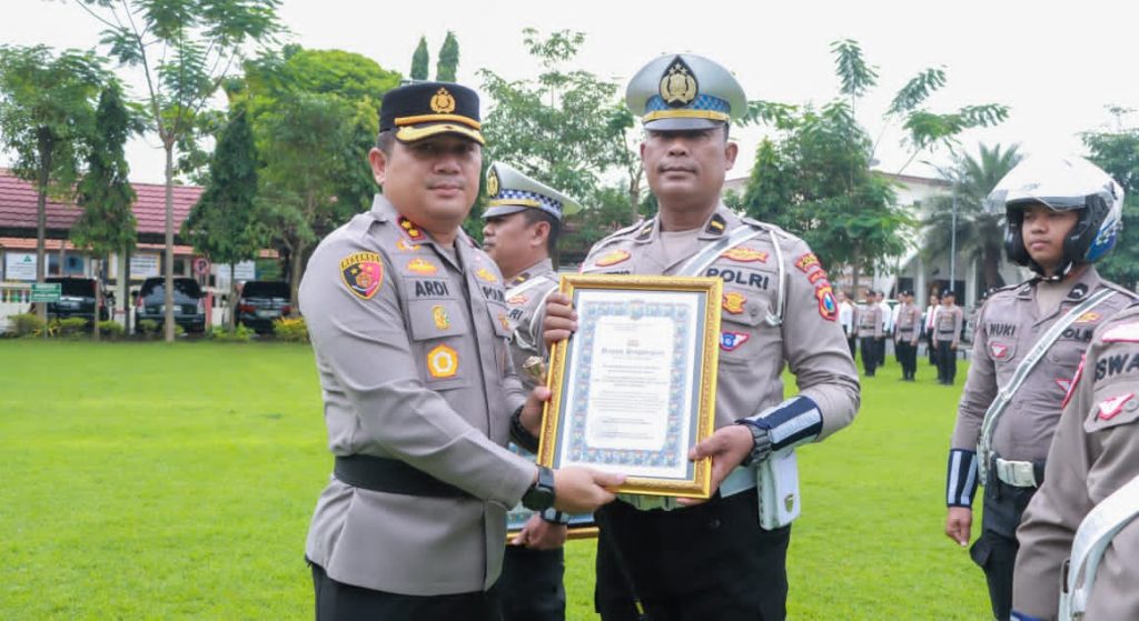Apresiasi Kinerja dan Ketegasan Anggota, Kapolres Jombang Serukan Pengabdian sebagai Ibadah