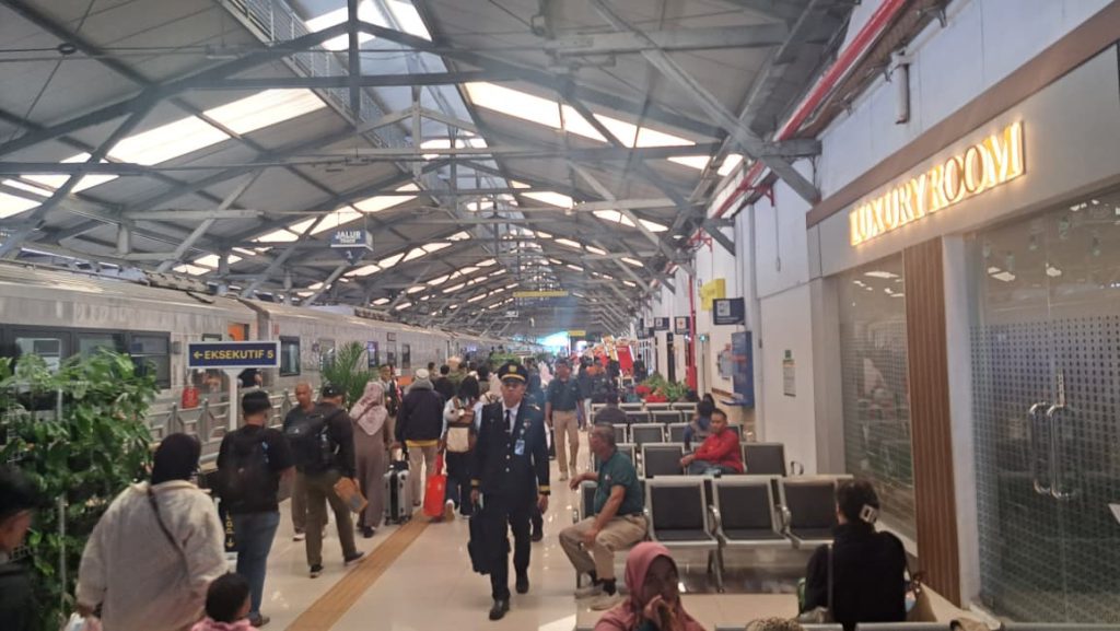 Penjualan Tiket KA Lebaran di Daop 8 Surabaya Capai 47 Persen, KAI Imbau Masyarakat Segera Pesan