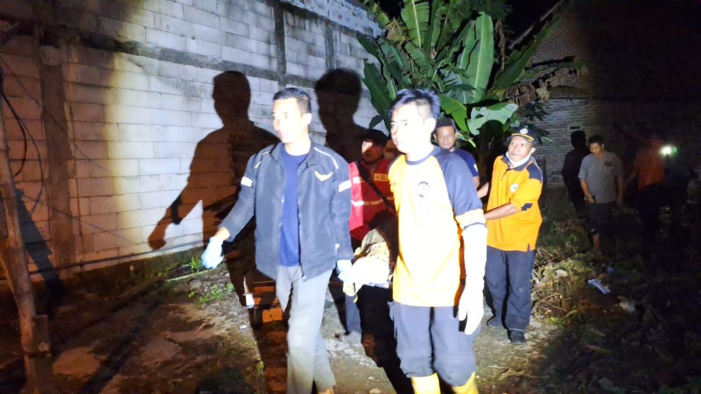 Tinggal Sendiri di Rumah, Pemuda Mojokerto Ditemukan Meninggal Diduga Gantung Diri