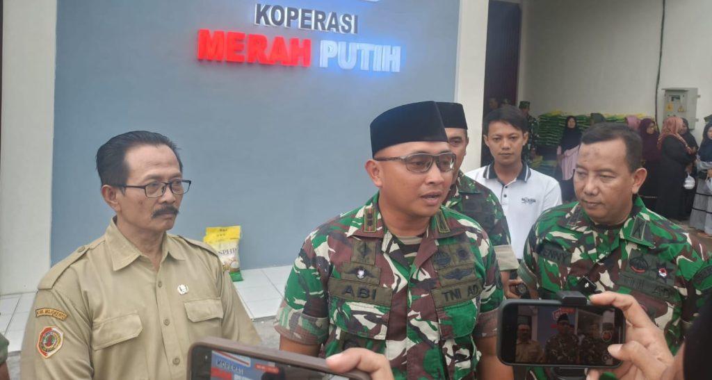 Bazar Murah Ramadan Kodim 0815 Mojokerto Diserbu Warga, 500 Paket Sembako Terjual Cepat