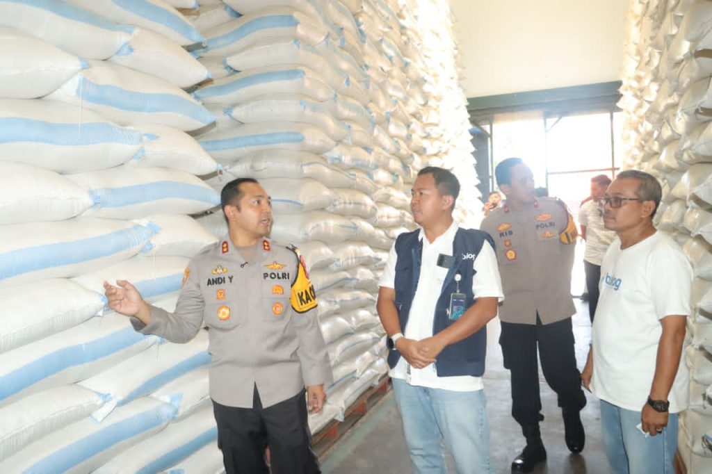 Stok Beras Bulog Mojokerto Dipastikan Aman, Kapolres: Cukup hingga Tahun Depan