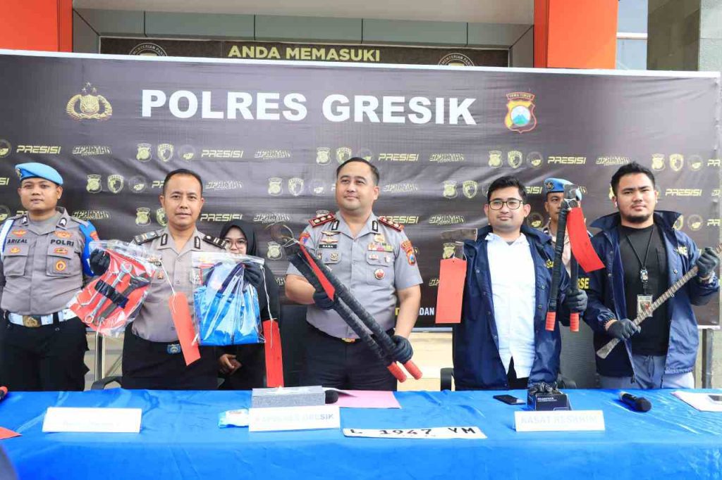 Polres Gresik Ringkus Komplotan Pencuri Kabel Trafo PLN, Lima Tersangka Diamankan