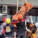 Tersengat Kabel Listrik, Pekerja Tewas Saat Perbaiki Atap Rumah di Mojoanyar Mojokerto