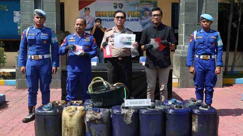 Penyelundupan Solar Subsidi Digagalkan di Tanjung Perak, Polisi Amankan 930 Liter dan Satu Tersangka
