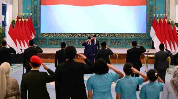 Prabowo Lantik Kepala Staf Kepresidenan hingga Kepala Badan Karantina Indonesia