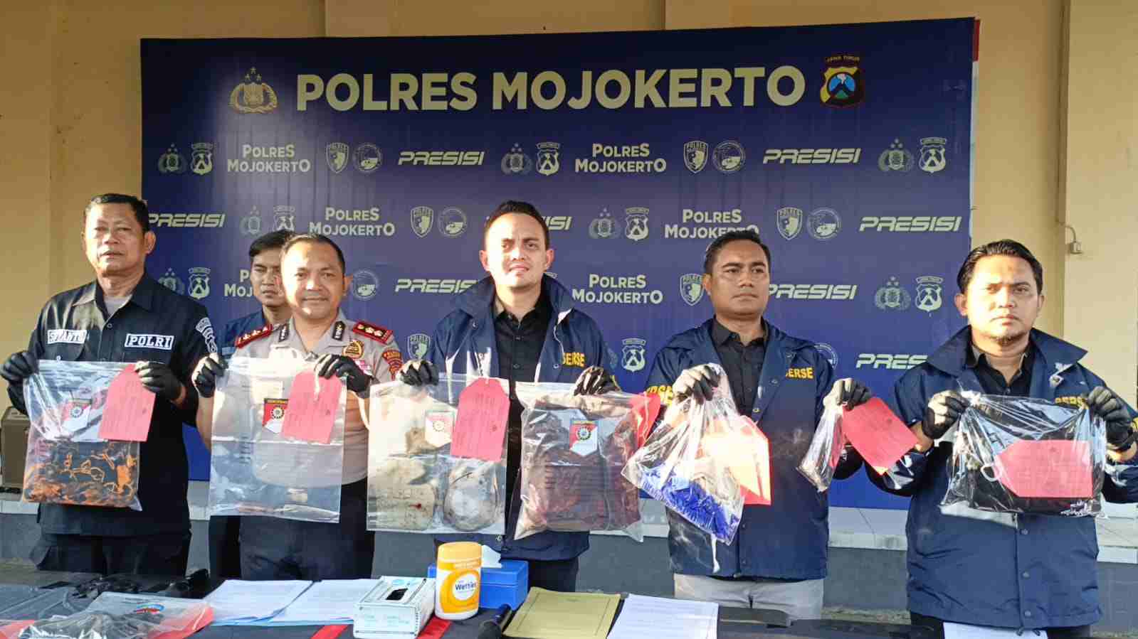 Cemburu, Tekanan Ekonomi dan Sakit Hati pada Mertua Jadi Motif Pembunuhan di Mojokerto
