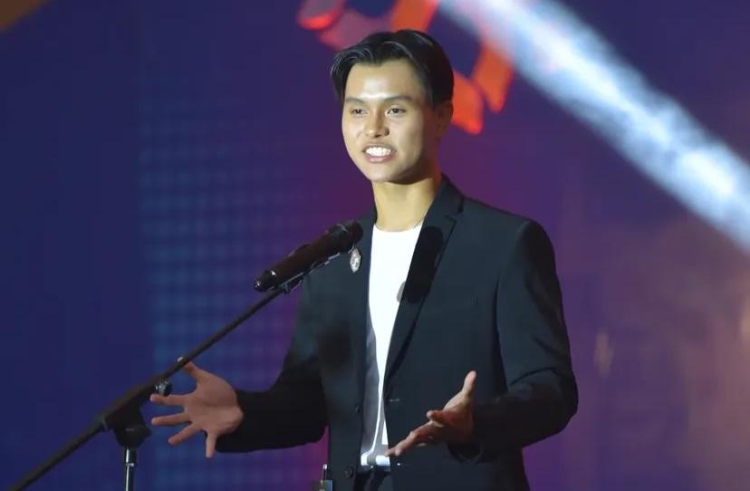 Dari Top 5 Duta GenRe Jatim ke Beasiswa Petra, Christopher Kevin Harumkan Nama Mojokerto