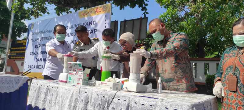 Kejari Jombang Tegaskan Perang Melawan Narkoba, Barang Bukti 51 Kasus Dimusnahkan