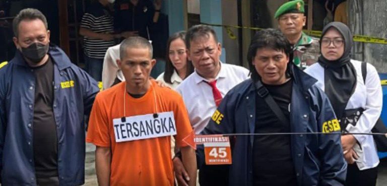 Rekonstruksi Pembunuhan di Puri Mojokerto Digelar, Tersangka Peragakan Detik-Detik Habisi Mertua