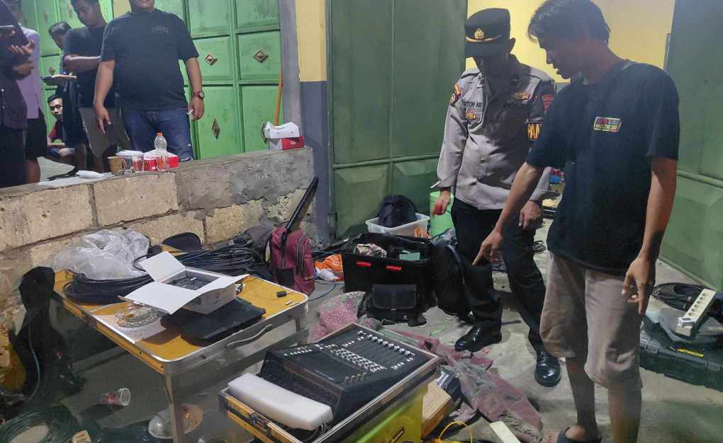 Mahasiswa Operator Streaming Pengajian Ning Umi Laila Tewas Tersengat Listrik di Gedeg Mojokerto