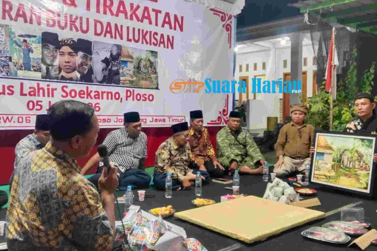 Lukisan Jejak Bung Karno di Ploso Karya Seniman Jombang Laku Dilelang Rp1,6 Juta
