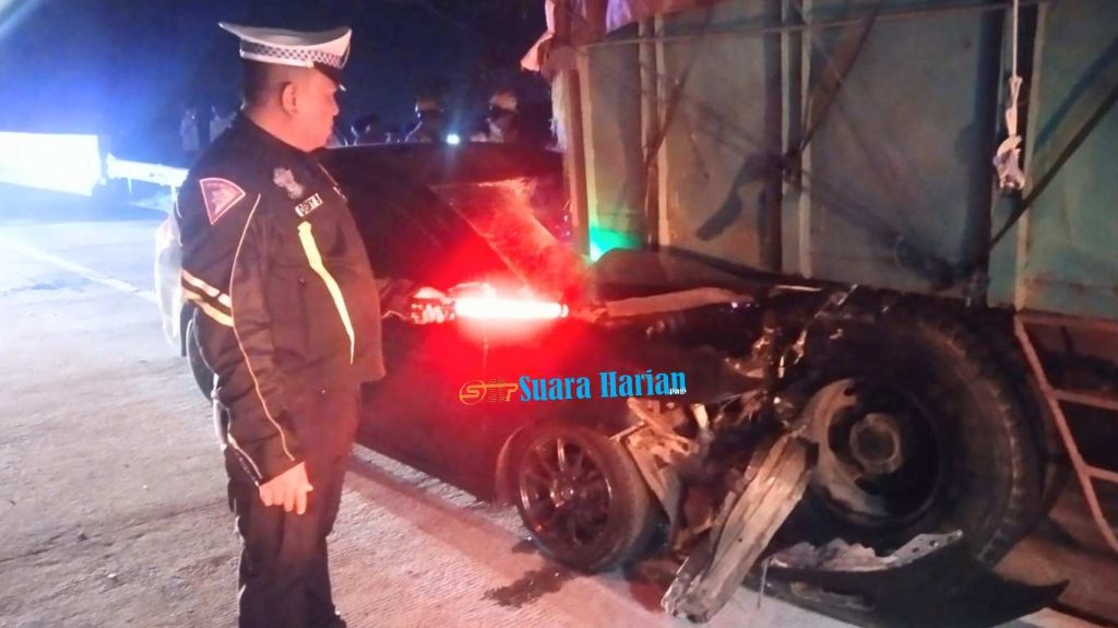 Kecelakaan Maut di Tol Jomo, Penumpang Honda City Tewas Setelah Tabrak Belakang Truk Jagung