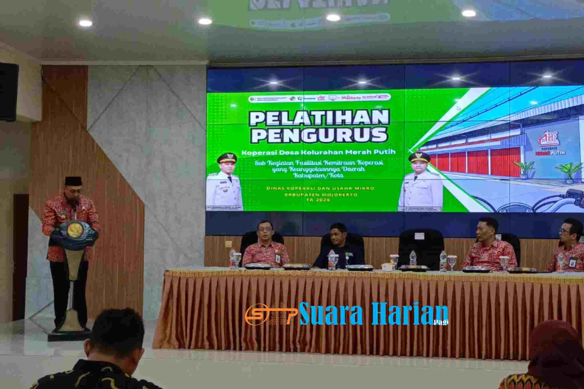 Wabup Mojokerto Minta Pengurus Koperasi Merah Putih Kreatif, Gandeng Desa Wisata dan Produk UMKM Lokal