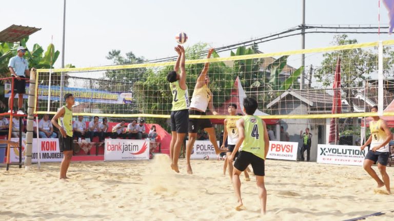 Semarak Hari Bhayangkara ke-80, Kapolres Mojokerto Kota Cup I Jadi Ajang Unjuk Prestasi Atlet Voli Pantai