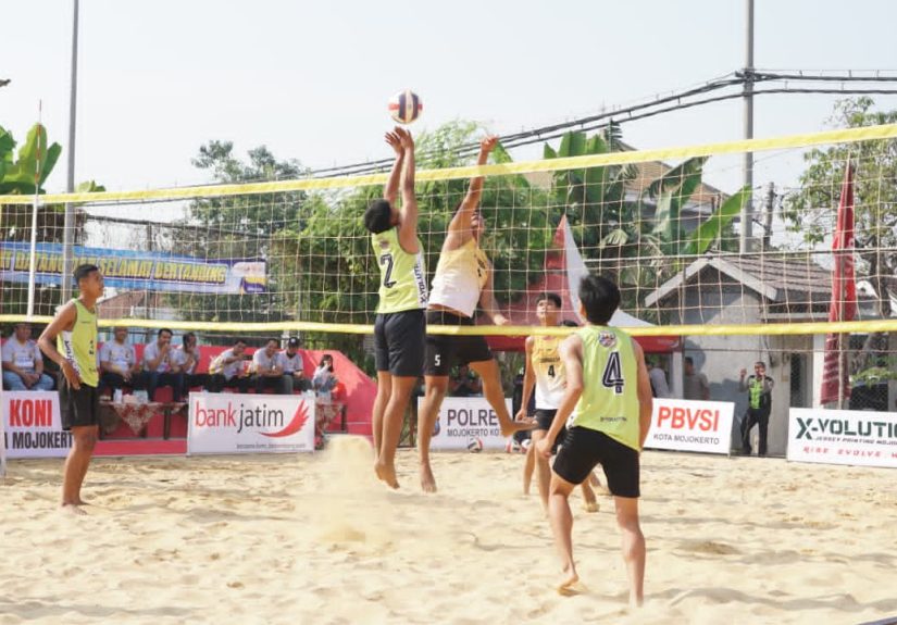 Semarak Hari Bhayangkara ke-80, Kapolres Mojokerto Kota Cup I Jadi Ajang Unjuk Prestasi Atlet Voli Pantai