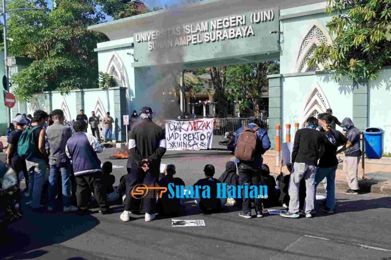 Mahasiswa UINSA Surabaya Tuntut Transparansi Pemilihan Rektor, Persoalkan Penunjukan Plt