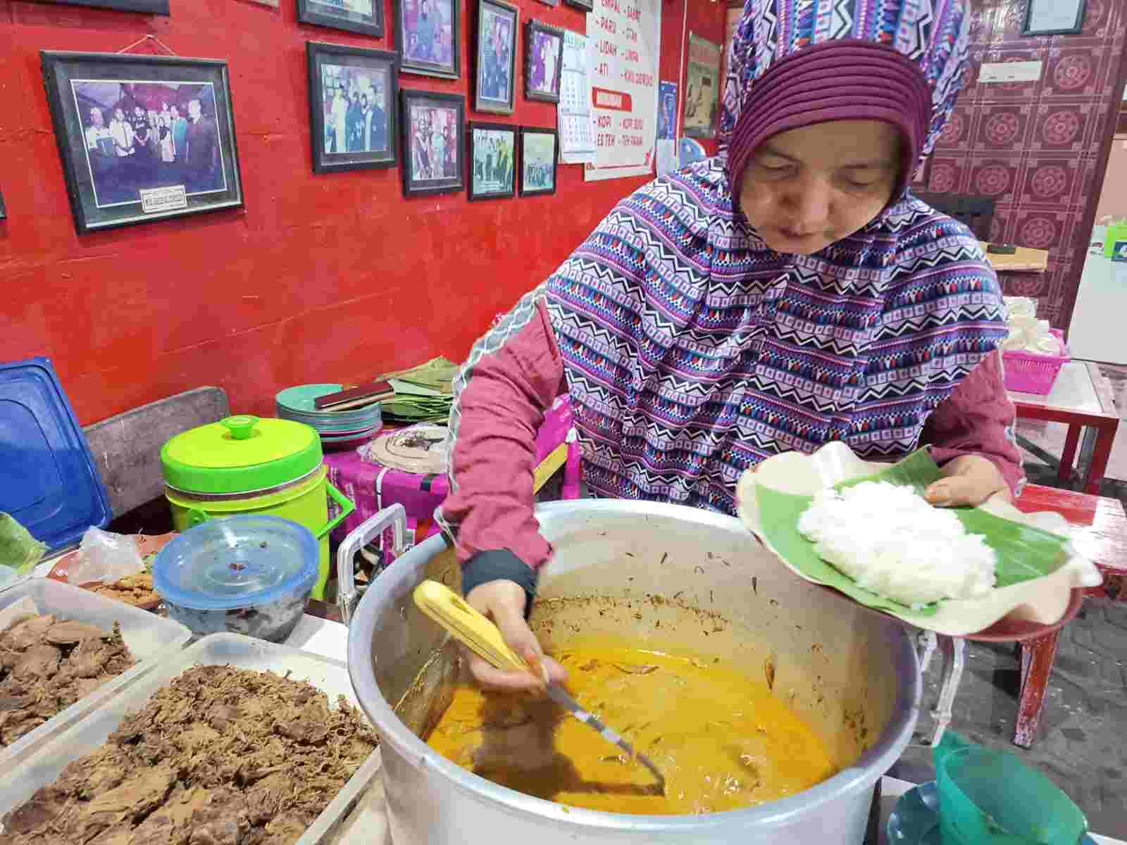 875ff0eb-b30e-4b2d-a59f-2c411fd51994