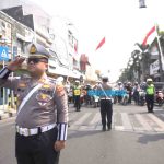Hentikan Aktivitas Sejenak! Satlantas Polres Mojokerto Kota Gelar Detik-Detik Proklamasi di Simpang Miji