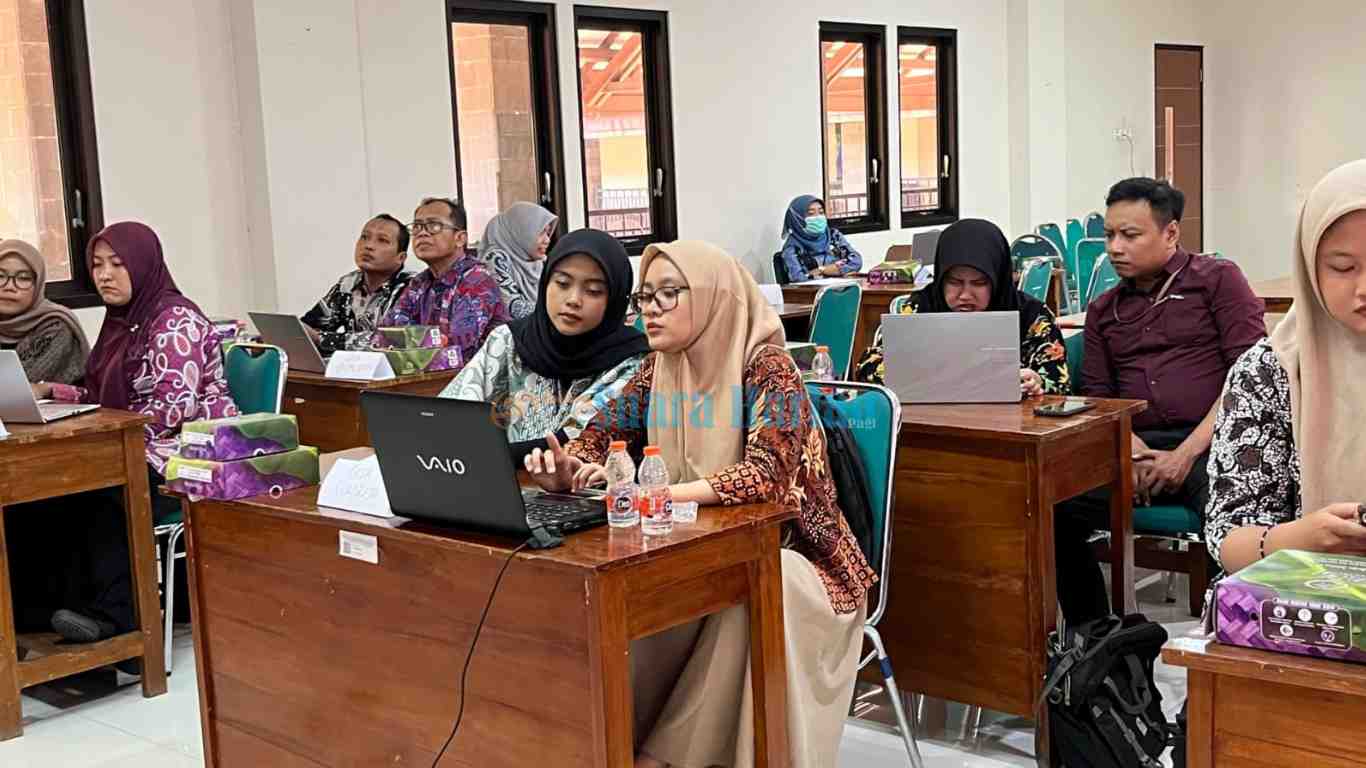 Genjot Transparansi Desa, Diskominfo Sidoarjo Gelar Asistensi DIP dan Pelatihan AI untuk Aparatur Buduran