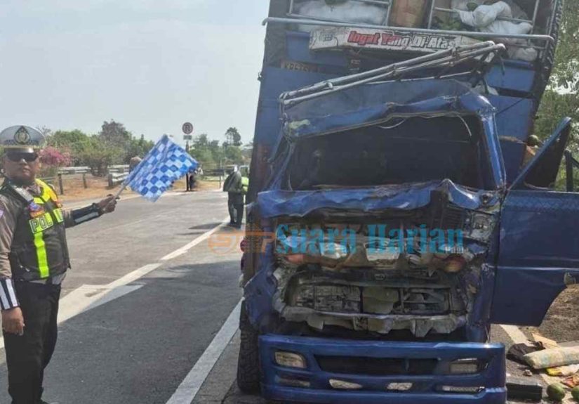 Truk Alpukat Hantam Truk Tangki di Tol Sumo, 1 Tewas