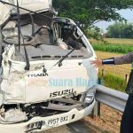 Tabrak Belakang Truk Tangki di Tol JoMo, Sopir Truk Boks Bermuatan Buah Tak Sadarkan Diri